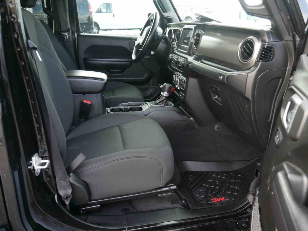 Certified 2021 Jeep Gladiator Sport image 28