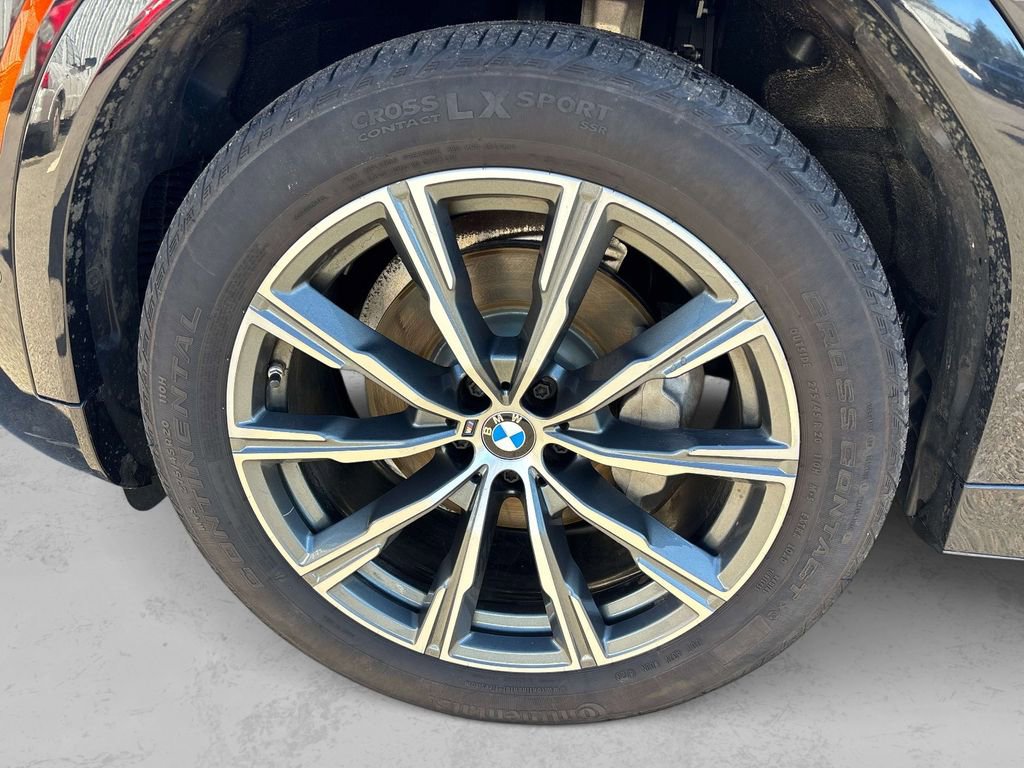 Used 2021 BMW X6 xDrive40i w/ M Sport Package image 7