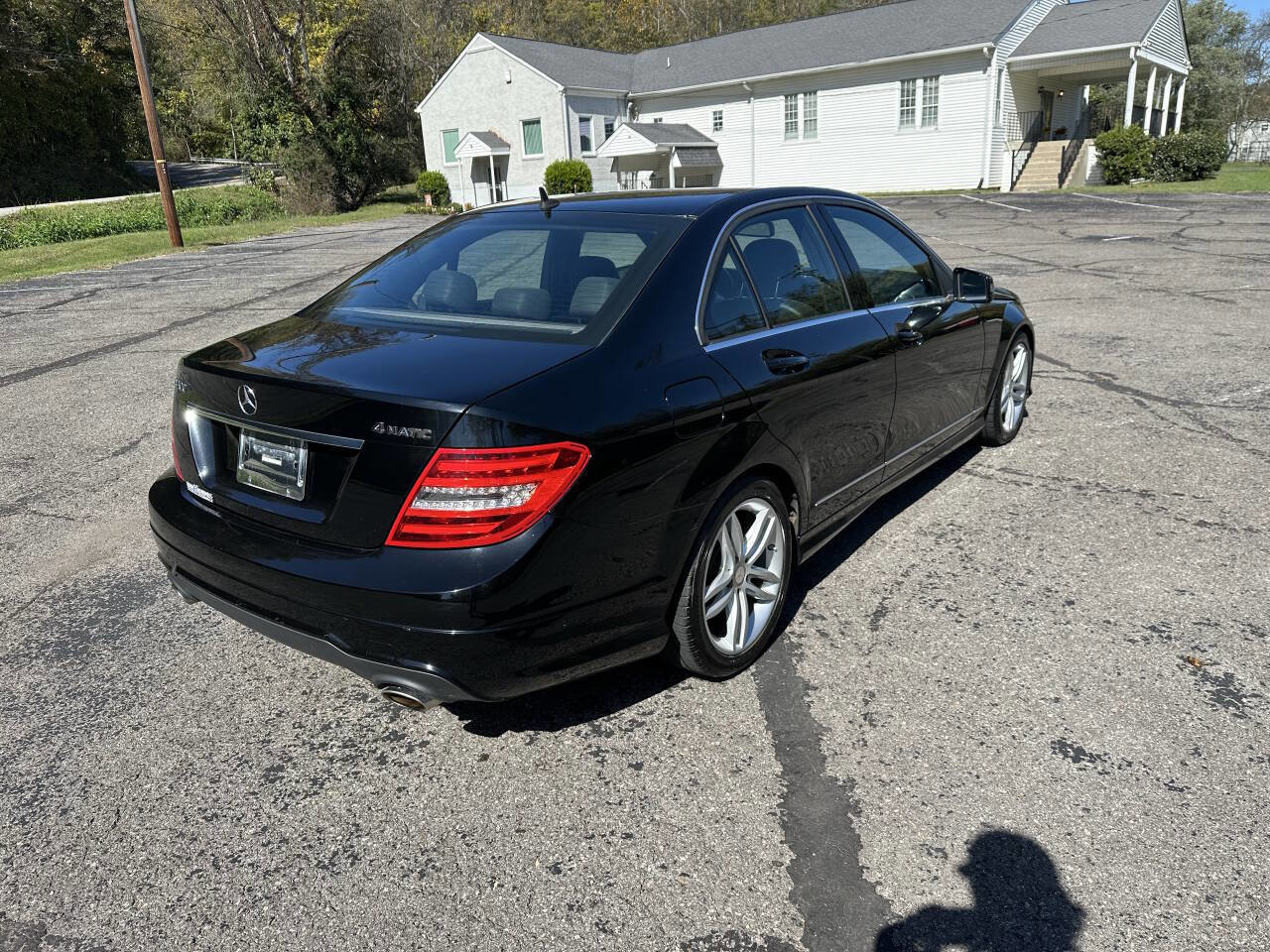 Used 2013 Mercedes-Benz C 300 4MATIC Sedan image 3