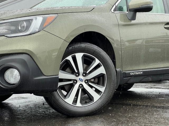 Used 2019 Subaru Outback 2.5i Limited image 2
