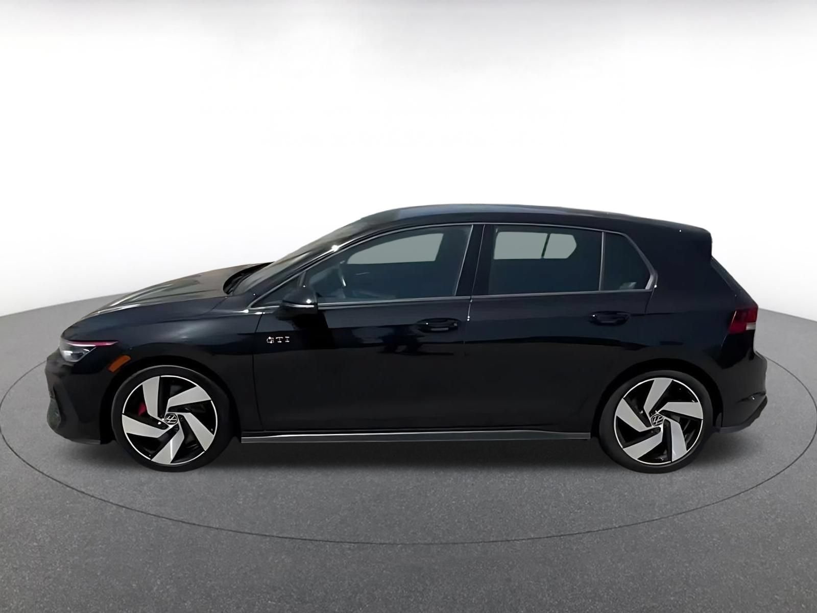 Used 2026 Volkswagen Golf S FWD image 6