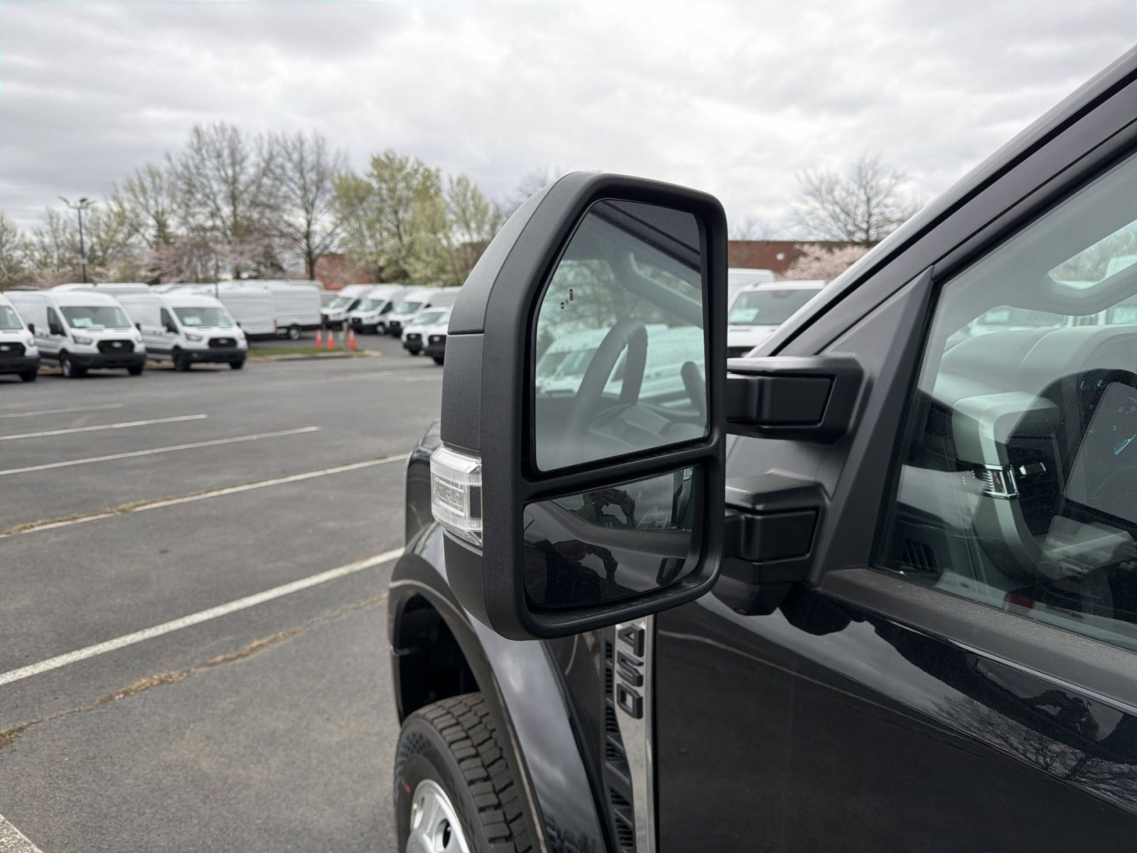 New 2026 Ford F450 XLT w/ 360-Degree Camera Package AWD/4WD image 15