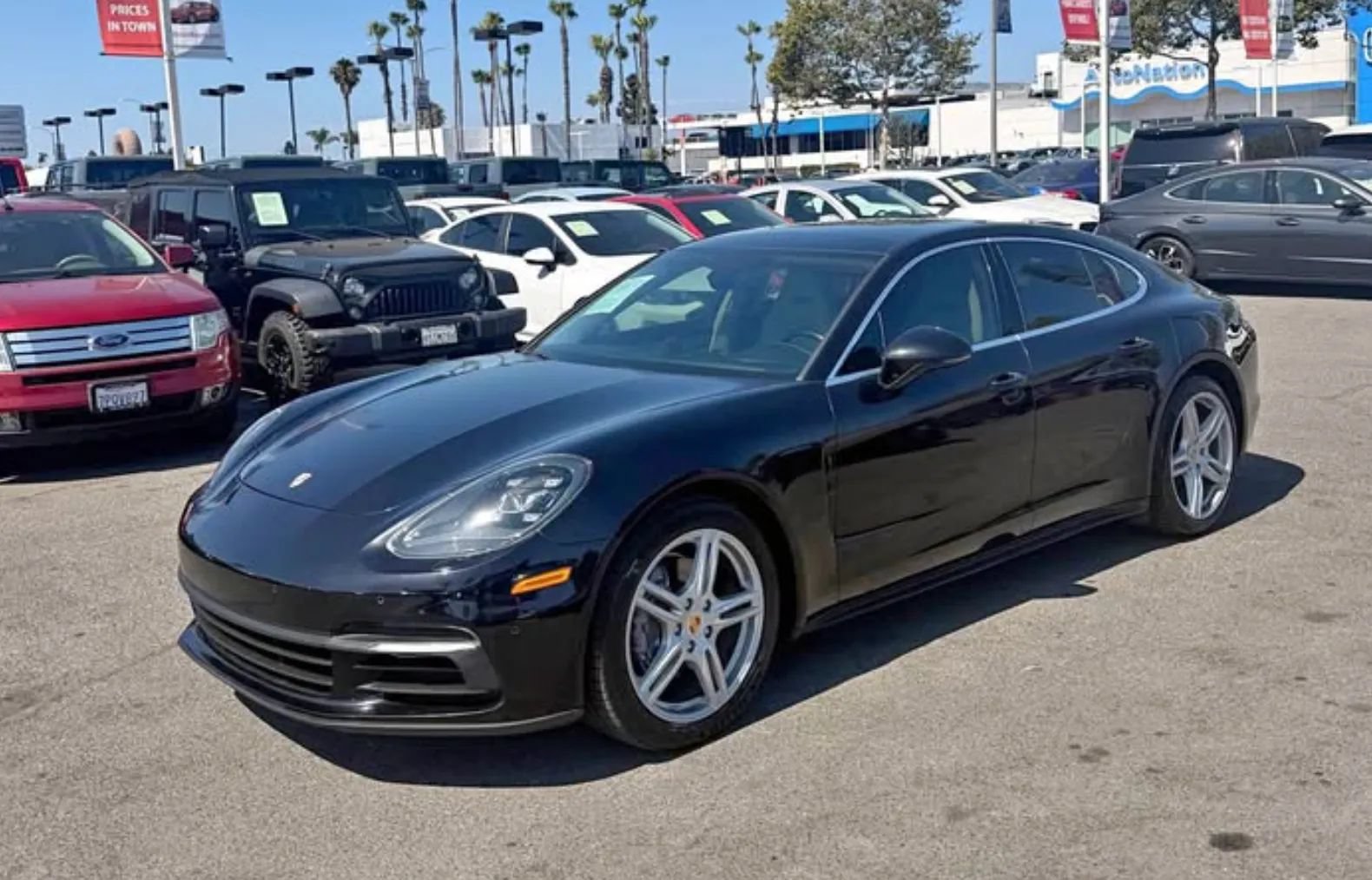 Used 2017 Porsche Panamera 4 AWD/4WD image 2