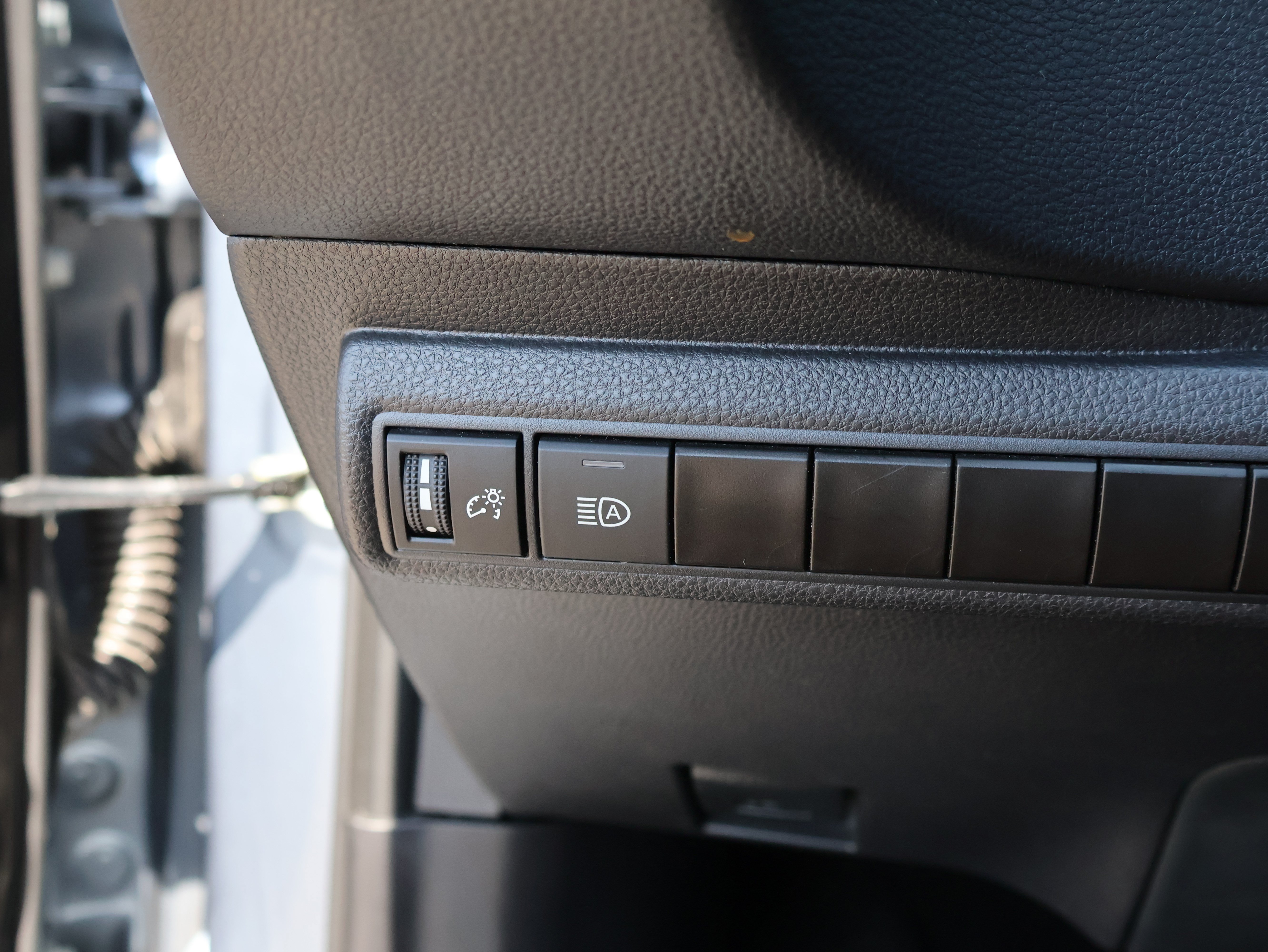 Used 2025 Toyota Corolla LE FWD image 26