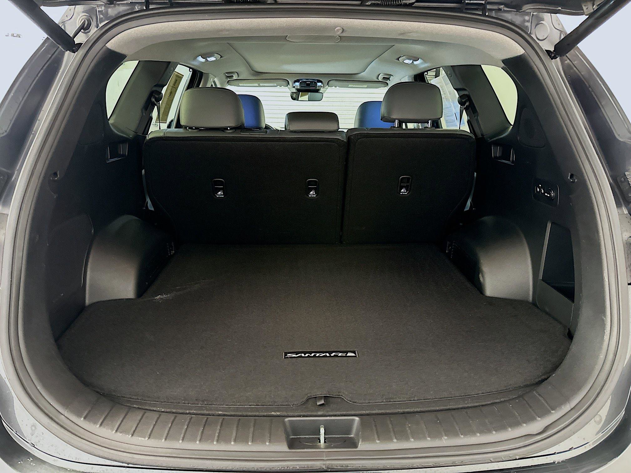 Used 2023 Hyundai Santa Fe Limited image 31
