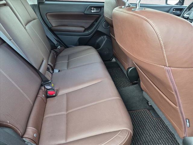 Used 2017 Subaru Forester 2.5i Touring AWD/4WD image 19