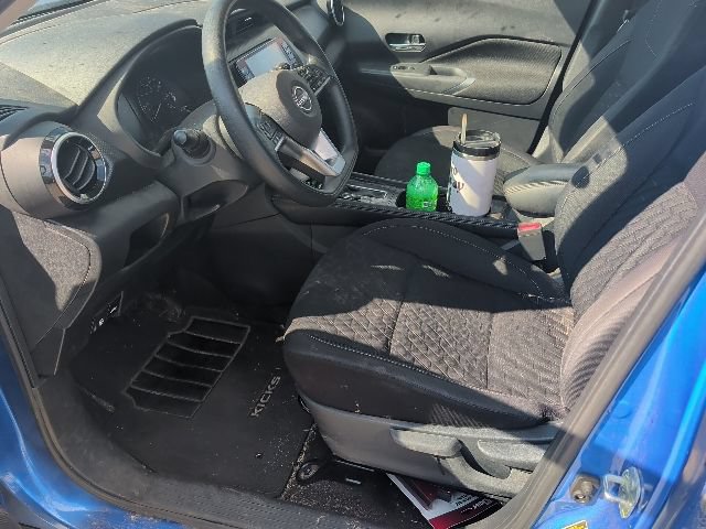 Used 2023 Nissan Kicks SV FWD image 11