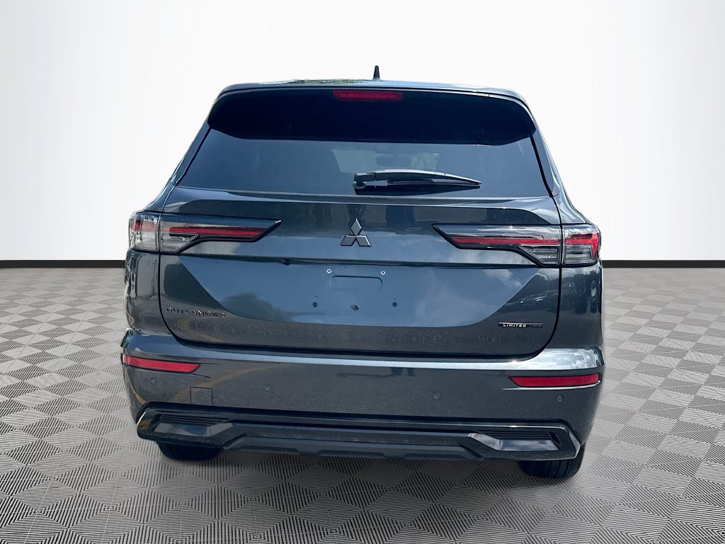 New 2026 Mitsubishi Outlander LE FWD image 6