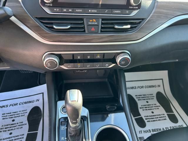 Used 2023 Nissan Altima 2.5 SV FWD image 19
