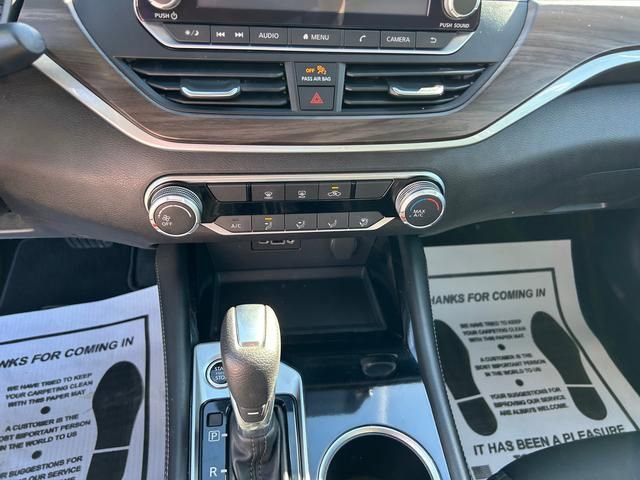 Used 2023 Nissan Altima 2.5 SV FWD image 19