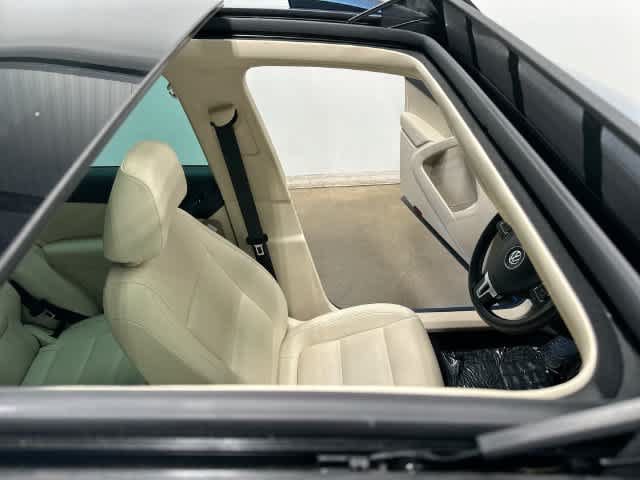 Used 2017 Volkswagen Tiguan Wolfsburg Edition AWD/4WD image 6