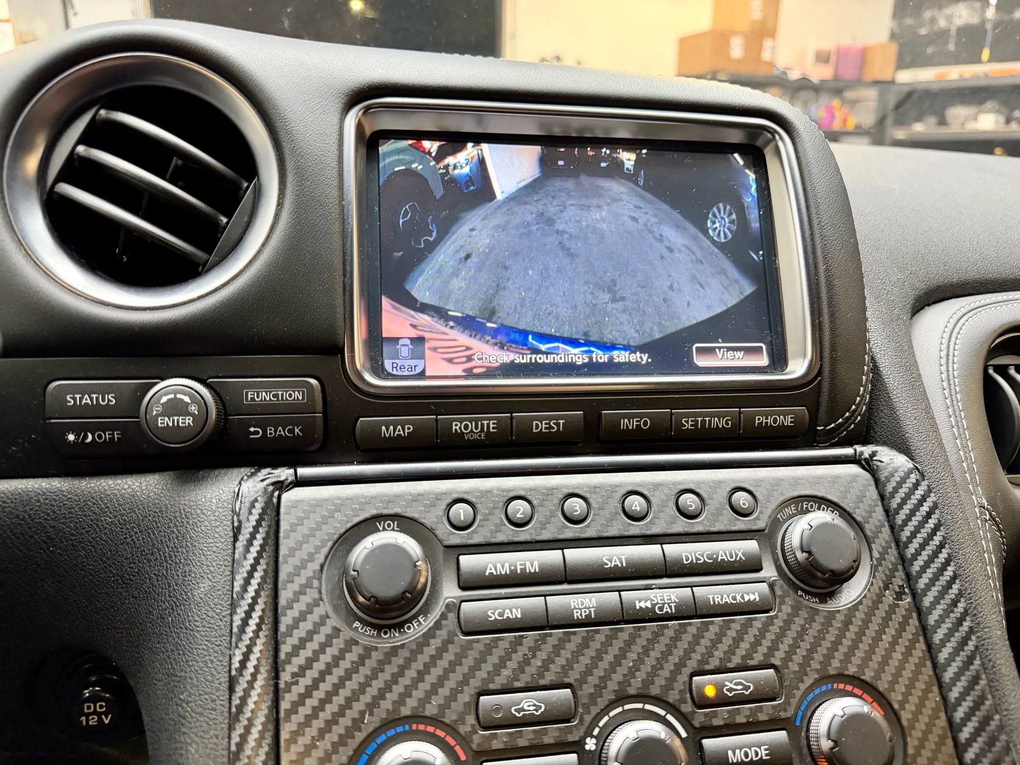 Used 2015 Nissan GT-R Premium image 15