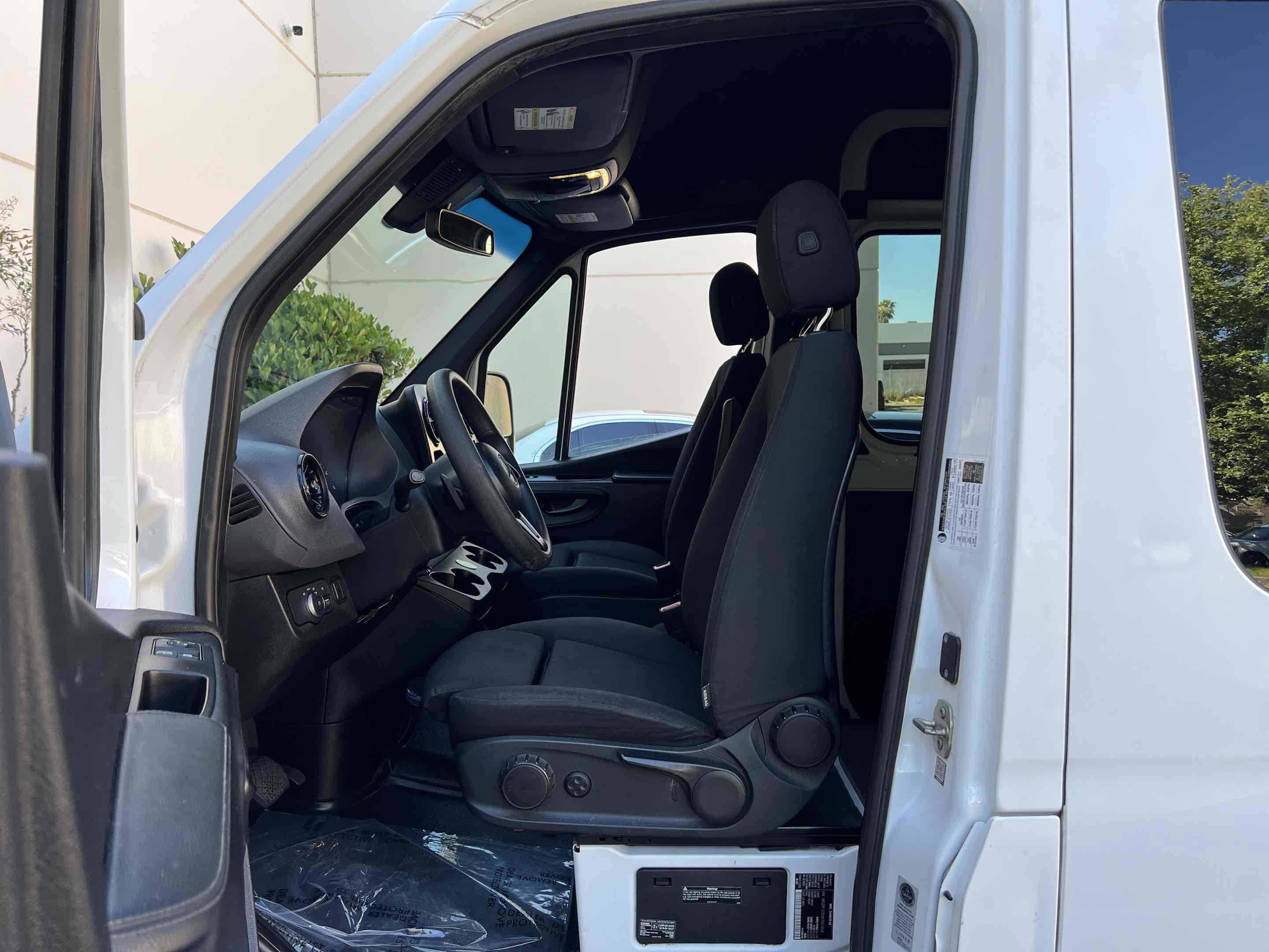Used 2019 Mercedes-Benz Sprinter 2500 w/ Driver Convenience Package image 4