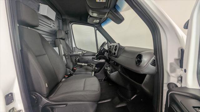 Used 2022 Mercedes-Benz Sprinter 1500 image 15