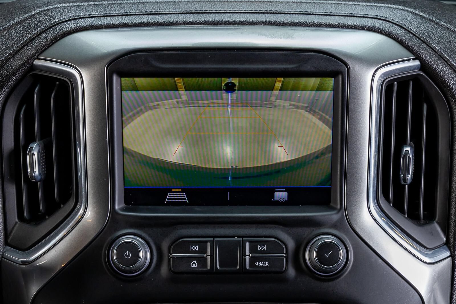 Used 2021 Chevrolet Silverado 1500 RST AWD/4WD image 23