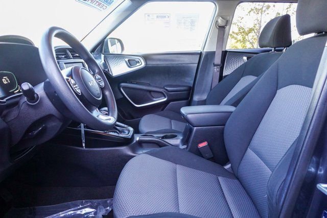 Used 2023 Kia Soul LX w/ Option Group 015 image 11