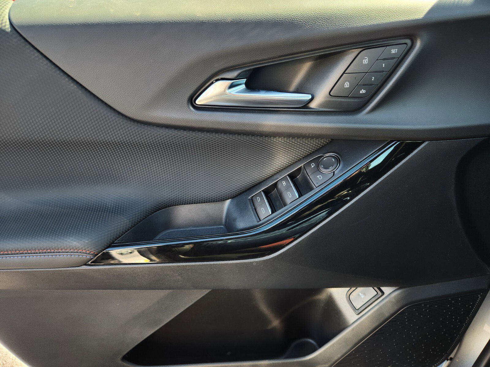 New 2026 Chevrolet Equinox RS w/ Convenience Package III image 12