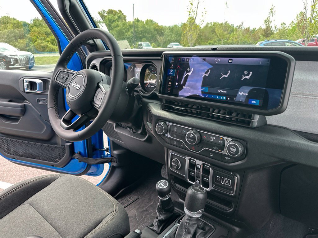 New 2026 Jeep Gladiator Sport AWD/4WD image 33