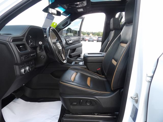 Used 2021 GMC Yukon AT4 w/ AT4 Premium Plus Package AWD/4WD image 29