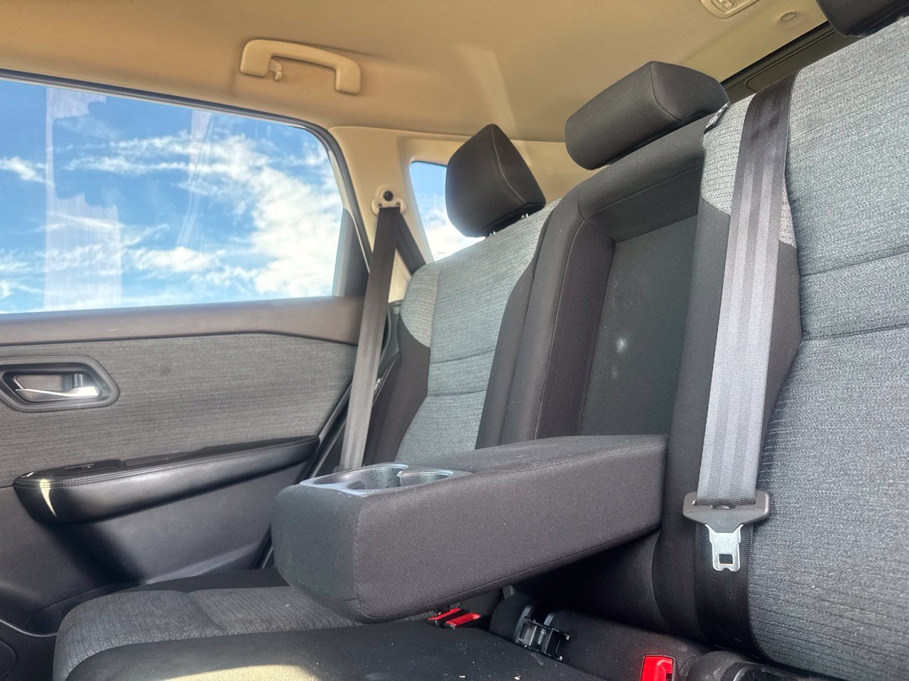 Certified 2023 Nissan Rogue SV FWD image 44