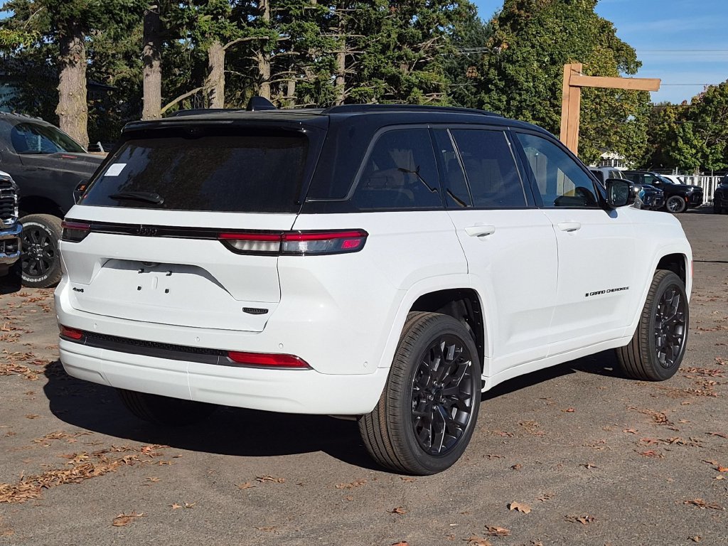 New 2027 Jeep Grand Cherokee Summit AWD/4WD image 7