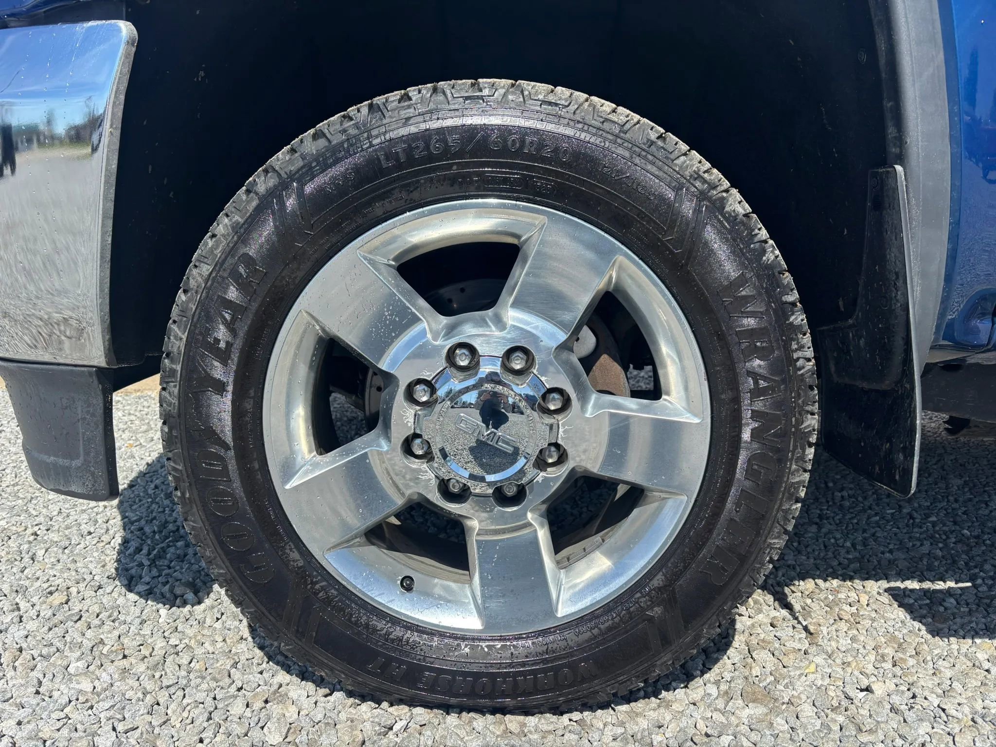 Used 2016 GMC Sierra 2500 Denali w/ Duramax Plus Package AWD/4WD image 11