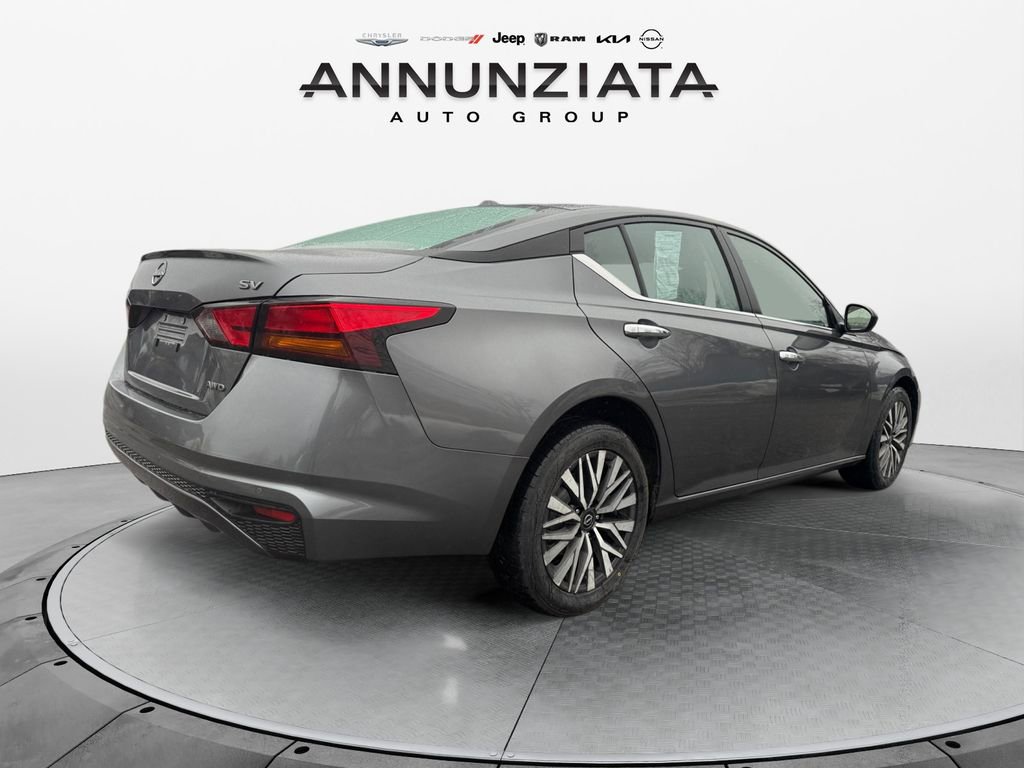 Certified 2024 Nissan Altima 2.5 SV AWD/4WD image 5