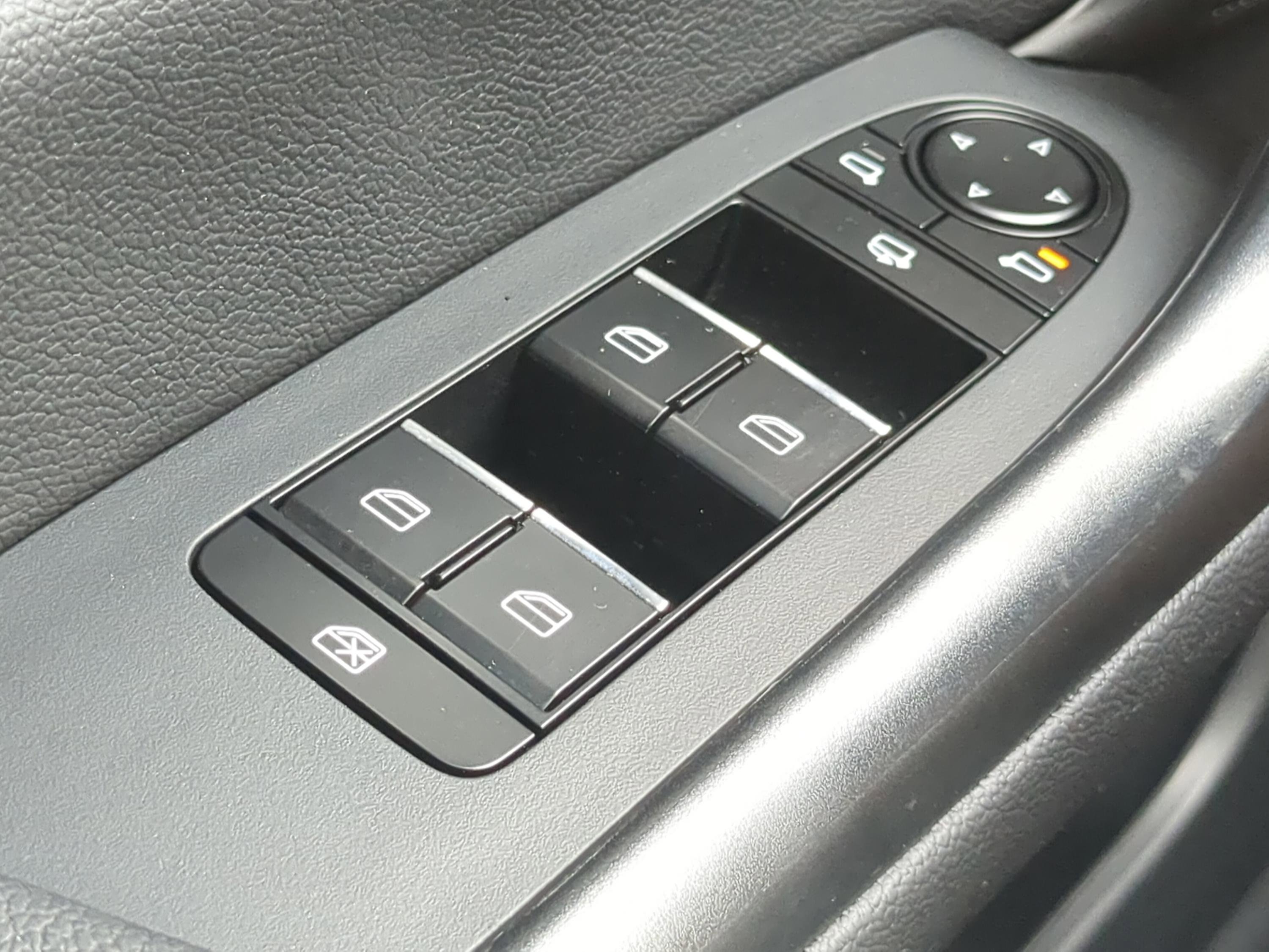 Certified 2025 MAZDA CX-50 AWD 2.5 S w/ Premium Plus Pkg image 24