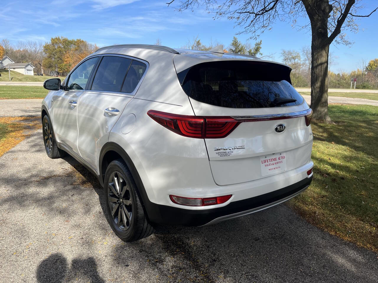 Used 2018 Kia Sportage EX w/ EX Sport Appearance Package image 3