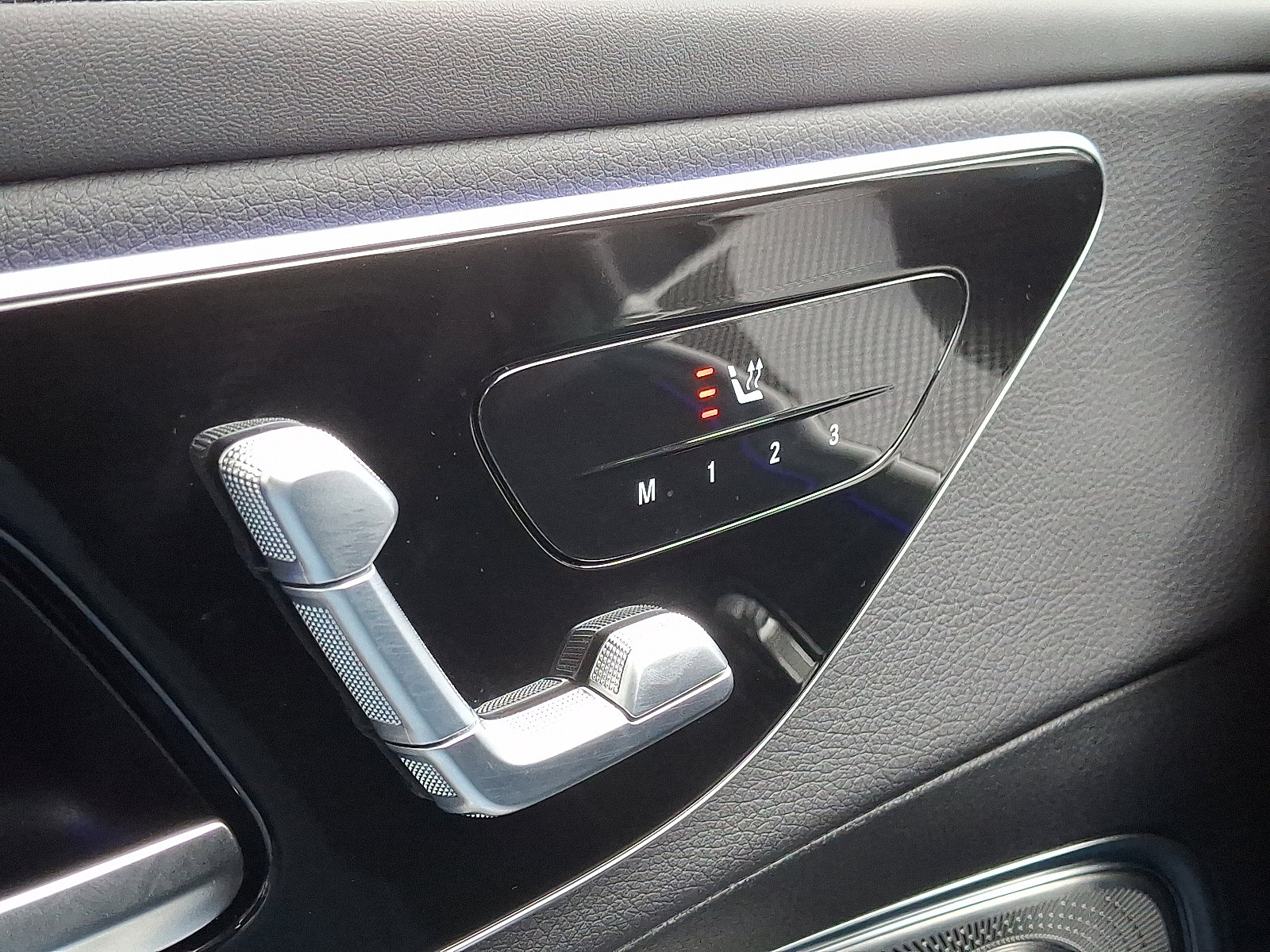 Certified 2025 Mercedes-Benz GLC 43 AMG GLC 43 AMG image 25