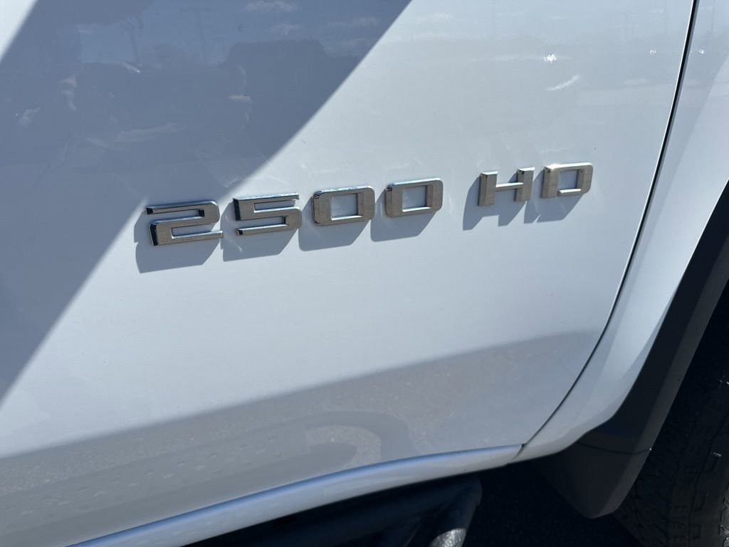 Used 2024 Chevrolet Silverado 2500 Custom w/ Custom Value Package image 39