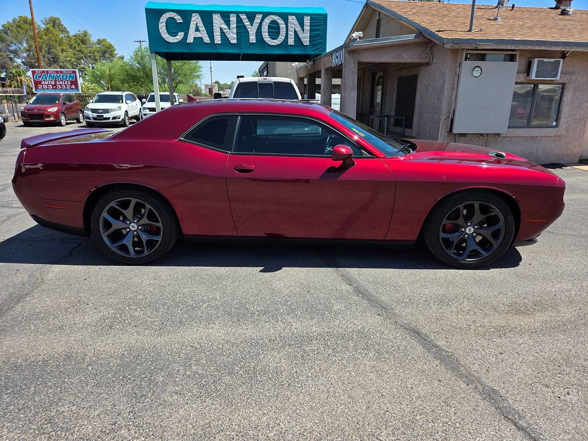 Used 2018 Dodge Challenger SXT Plus RWD image 5
