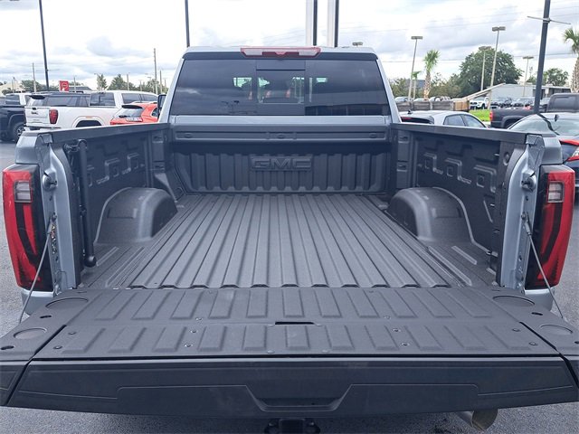New 2025 GMC Sierra 2500 SLT w/ SLT Premium Package image 6