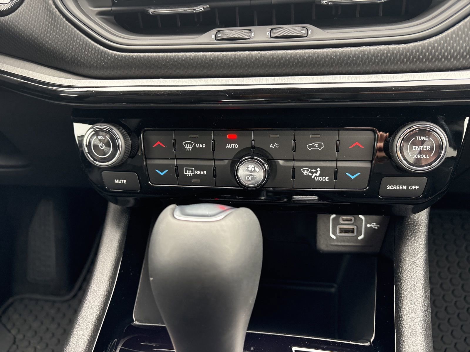 New 2026 Jeep Compass Trailhawk image 19