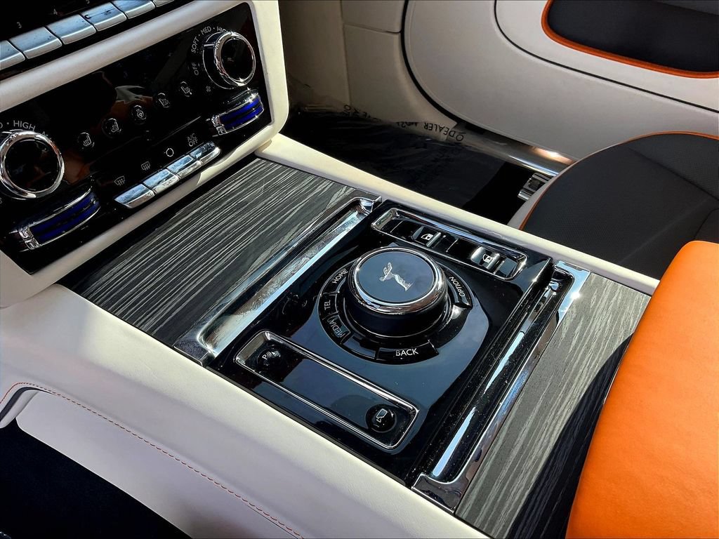 Used 2024 Rolls-Royce Spectre w/ Spectre Launch Package AWD/4WD image 19