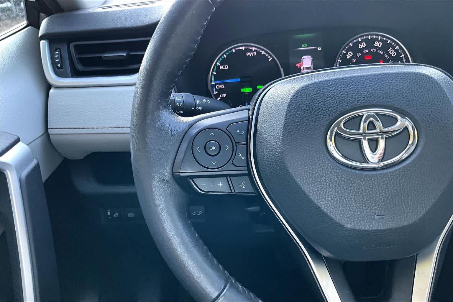 Certified 2021 Toyota RAV4 XLE w/ Convenience Package AWD/4WD image 24