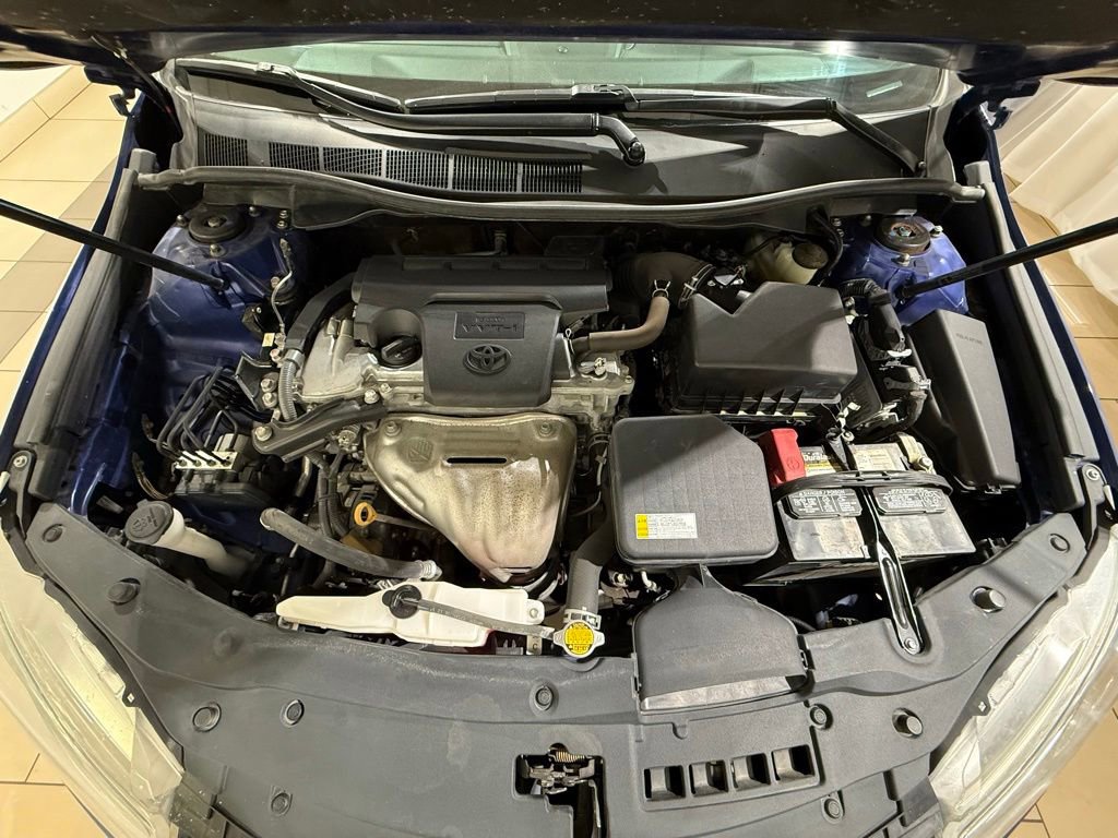 Used 2015 Toyota Camry XSE w/ Moonroof Package FWD image 10