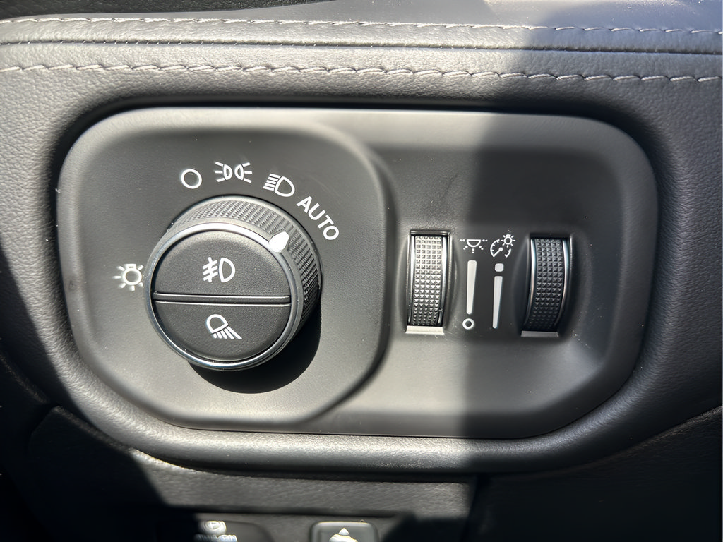 New 2026 RAM 1500 Limited AWD/4WD image 25