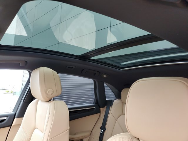 Used 2025 Porsche Macan image 39
