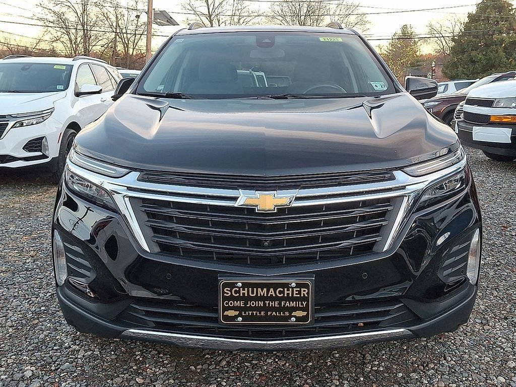 Used 2022 Chevrolet Equinox LT image 2