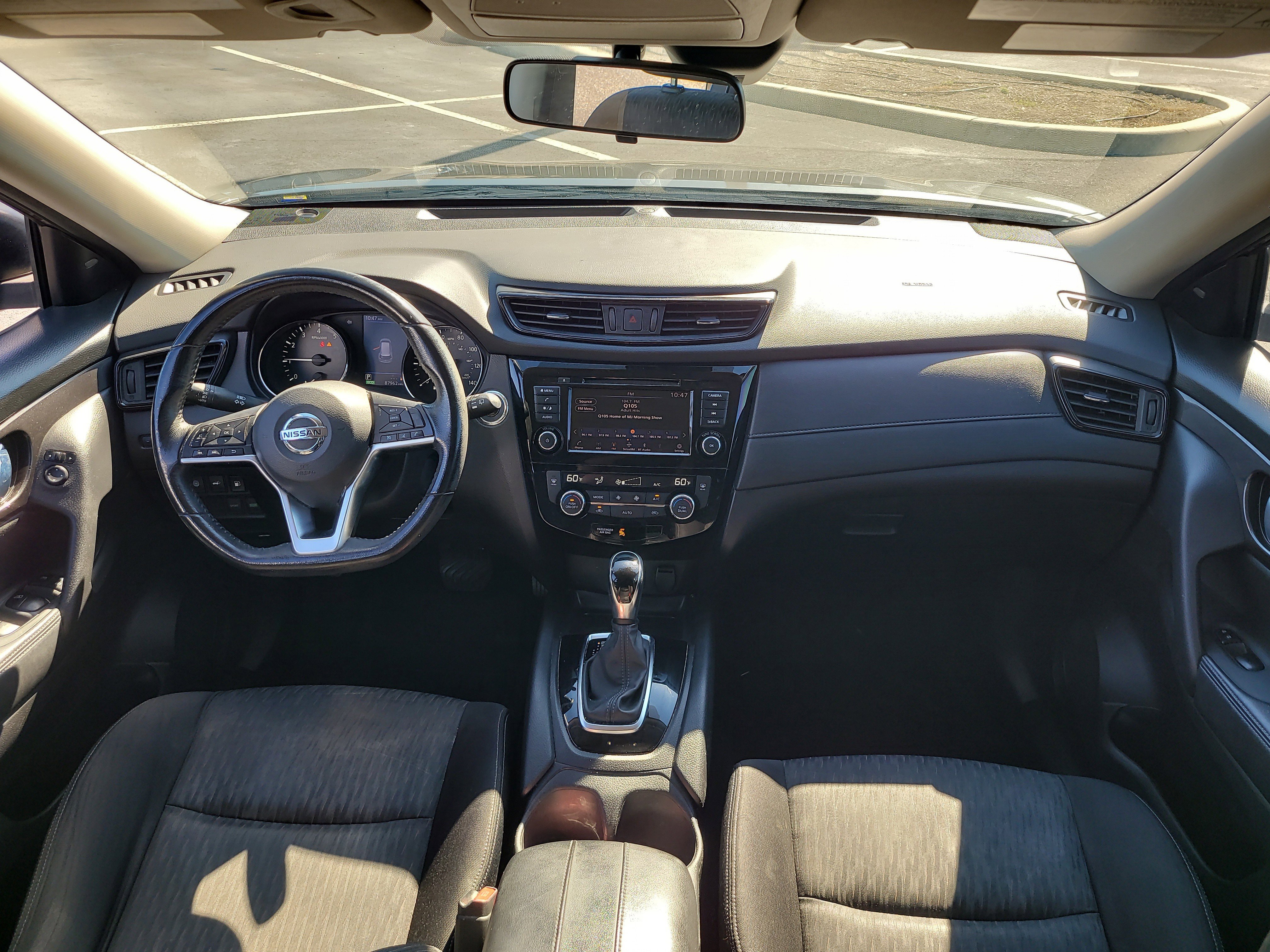 Used 2019 Nissan Rogue SV image 13