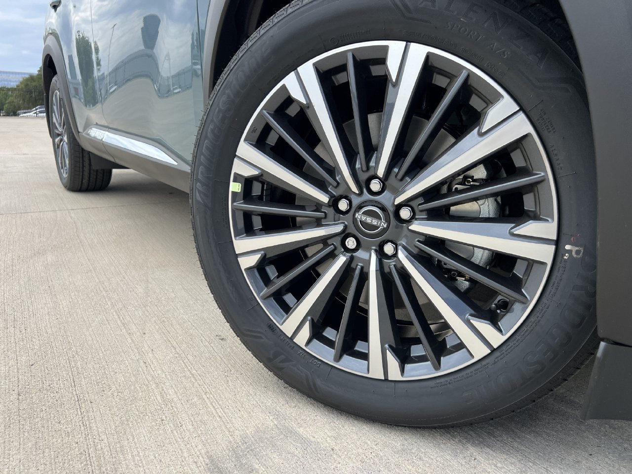 New 2026 Nissan Pathfinder Platinum AWD/4WD image 6