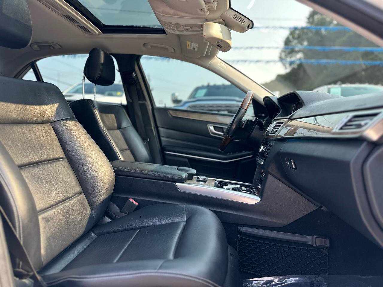 Used 2014 Mercedes-Benz E 350 4MATIC Sedan w/ Premium 1 Package image 18