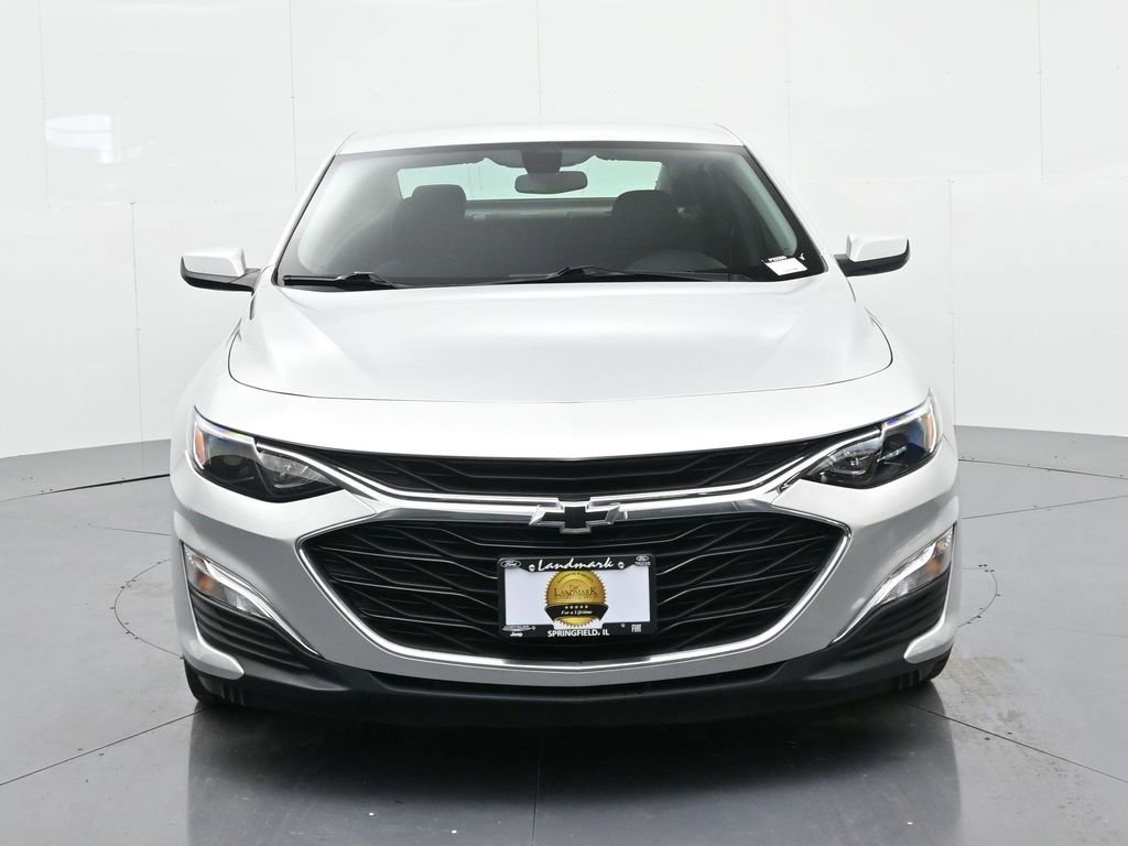 Used 2022 Chevrolet Malibu RS image 3