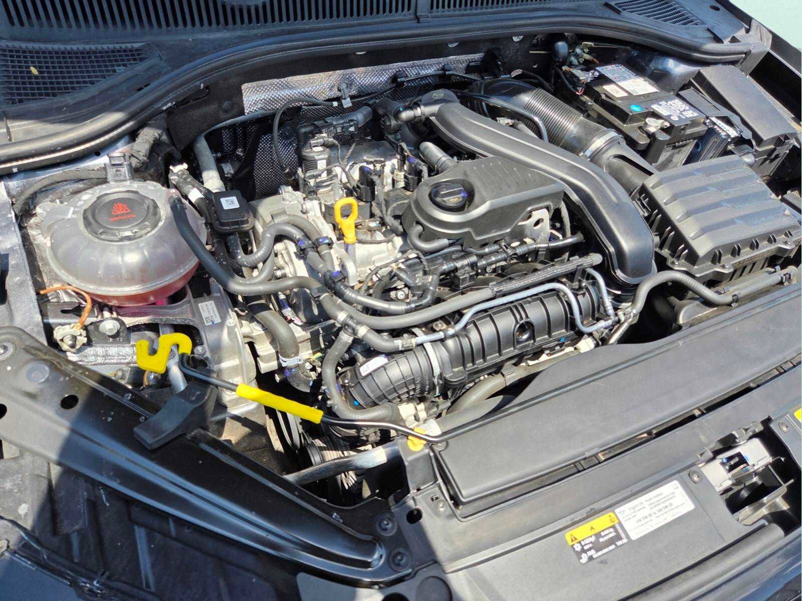 Used 2022 Volkswagen Jetta Sport FWD image 16