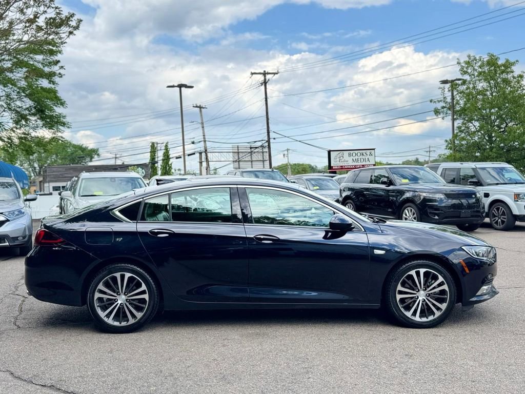 Used 2019 Buick Regal Essence AWD/4WD image 7