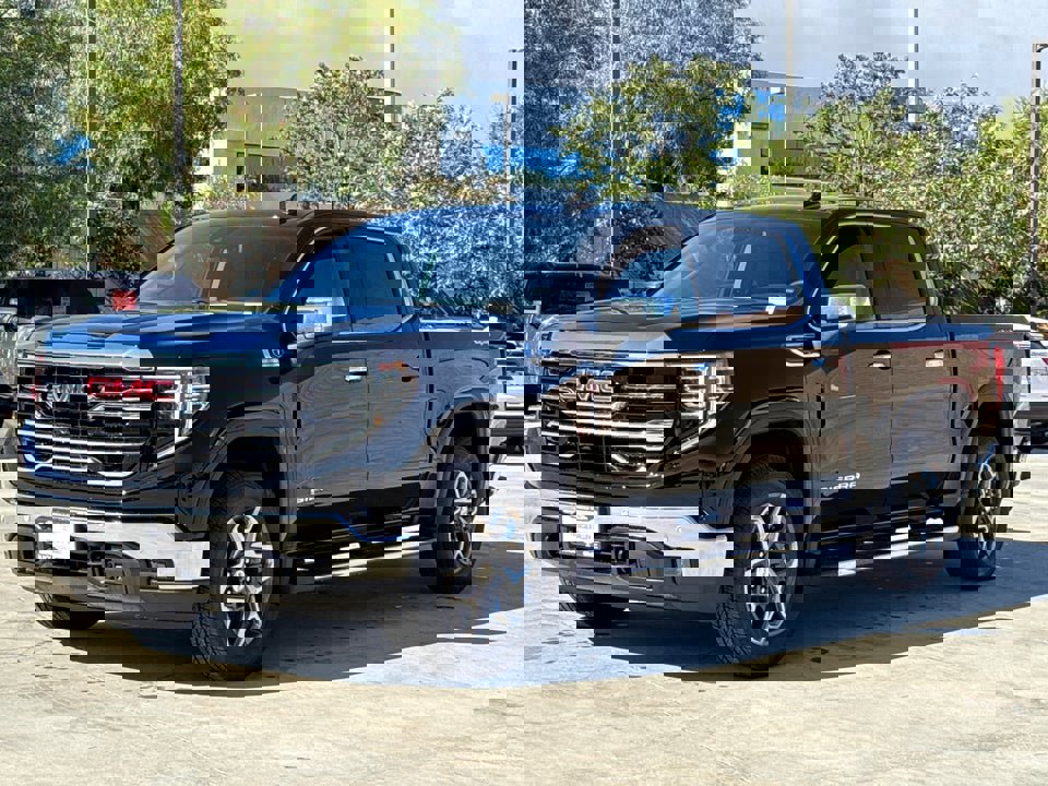 Used 2026 GMC Sierra 1500 SLT w/ SLT Premium Plus Package image 4