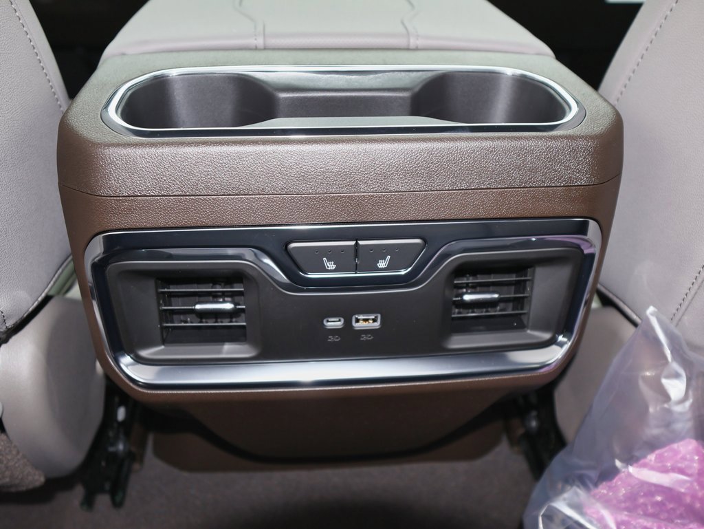 New 2026 GMC Sierra 2500 SLT w/ SLT Premium Package image 13