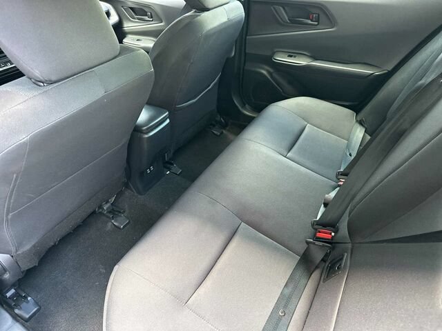 Used 2024 Toyota Prius LE FWD image 14