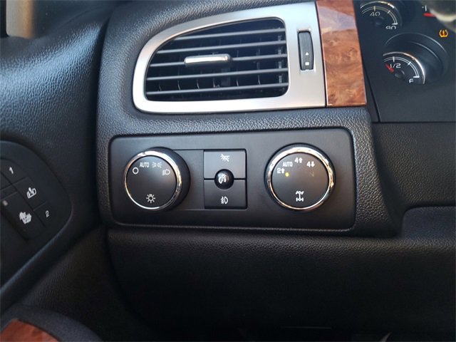 Used 2007 Chevrolet Suburban LTZ w/ LTZ Preferred Equipment Group image 22